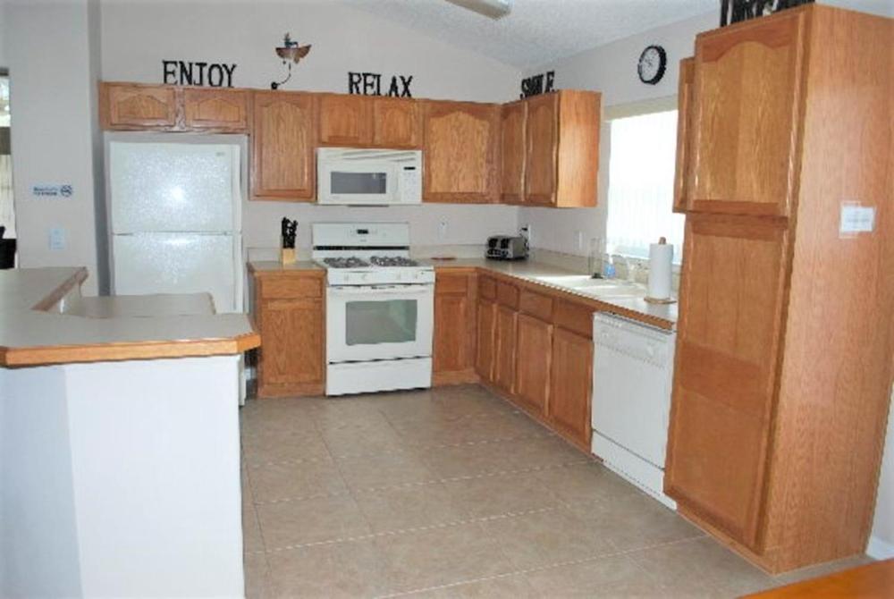 Luxury 5-Bed Villa, located only 3 miles from Disney World